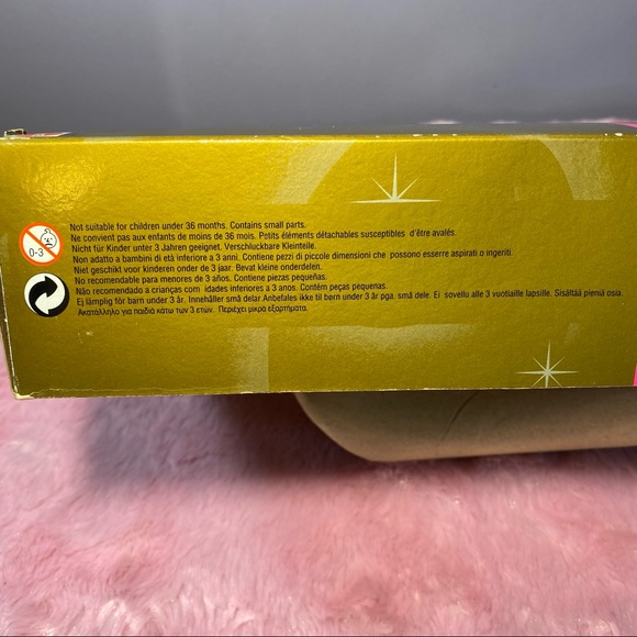 Special Edition: Winter Rhapsody Barbie - Picture 7 of 7